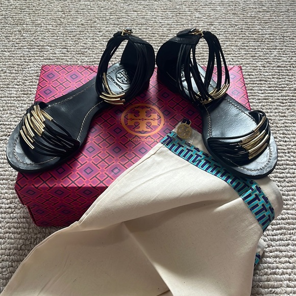 Tory Burch Mignon Rings Flat Sandals - Picture 1 of 8
